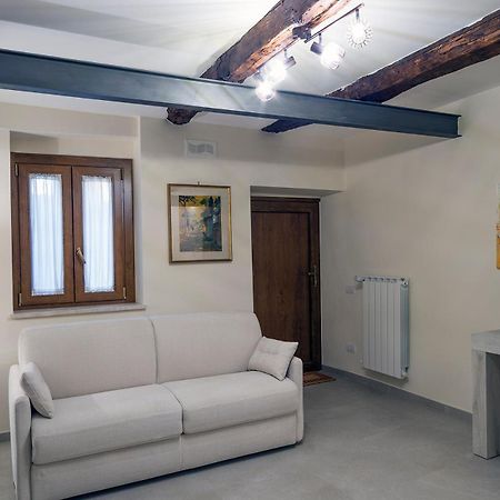 Bed and Breakfast Dimo' Re Farnese Exterior foto